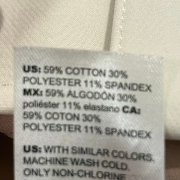 White House Black Market Mariner Button Shorts

Size 0 - Picture 7 of 9